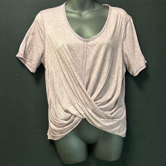 lululemon Do The Daily Short Sleeve Tee. Color - Heathered Smoky Mulberry. - Picture 4 of 7